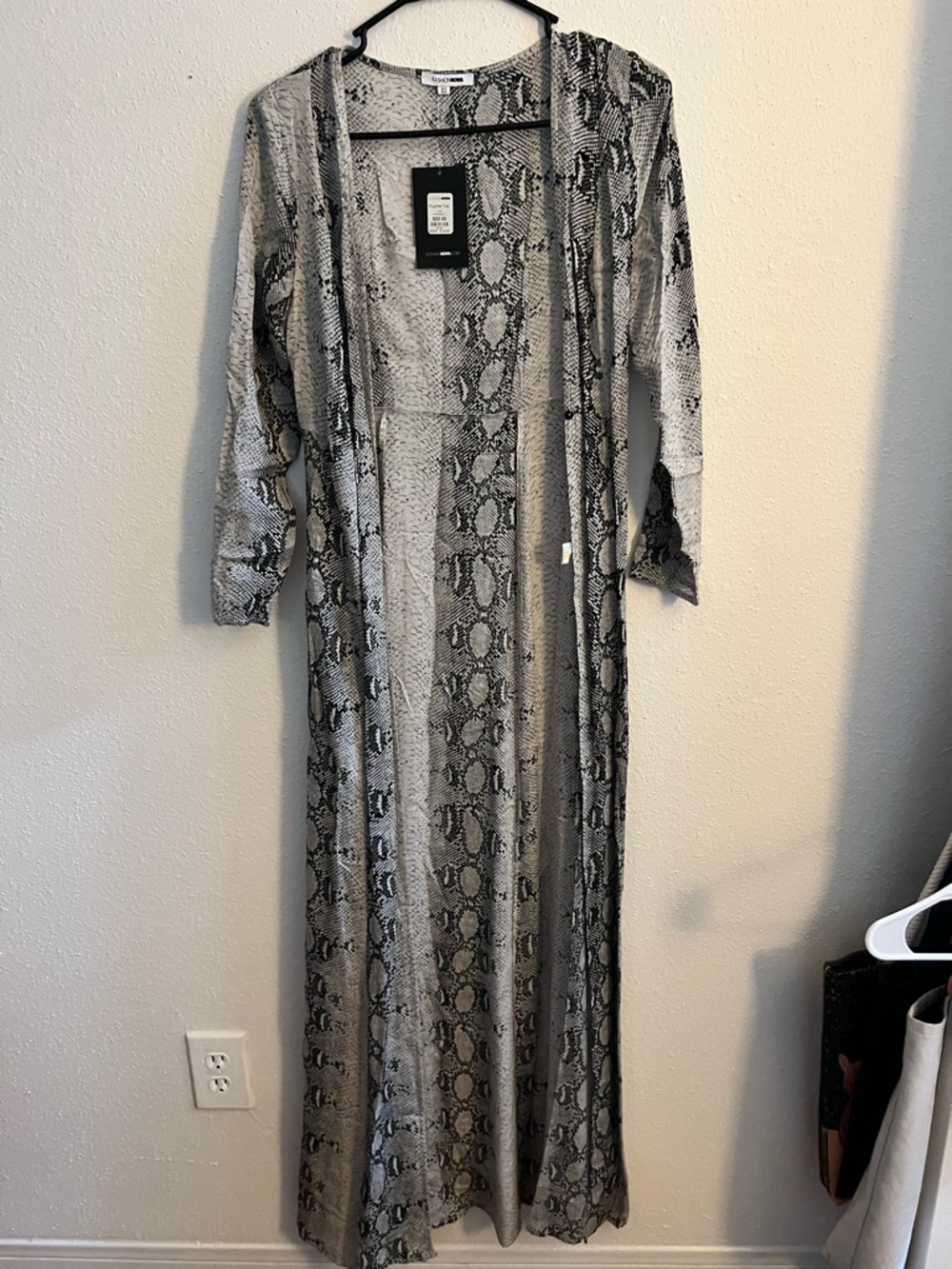 Fashion Nova Gray Snake-Print Duster Cardigan